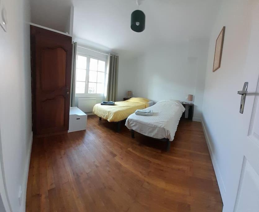 Maison De Campagne, Bulle De Verdure Montbron Luaran gambar